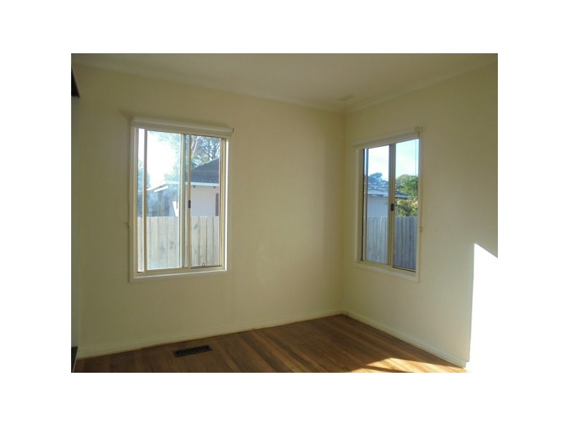 39 Pine Street, Frankston North VIC 3200