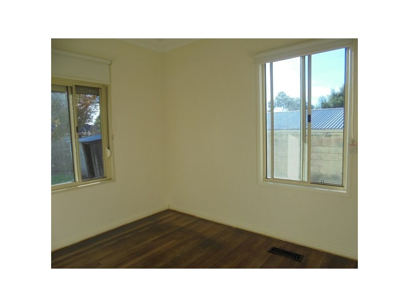 39 Pine Street, Frankston North VIC 3200