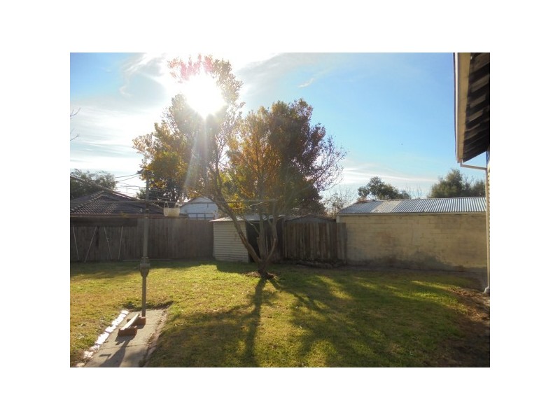 39 Pine Street, Frankston North VIC 3200