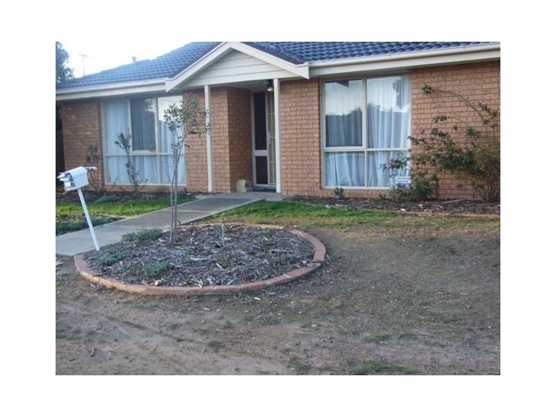 1/13 Honeyeater  Place, Carrum Downs VIC 3201
