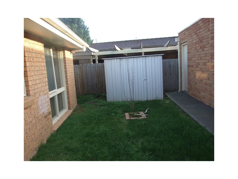 1/13 Honeyeater  Place, Carrum Downs VIC 3201