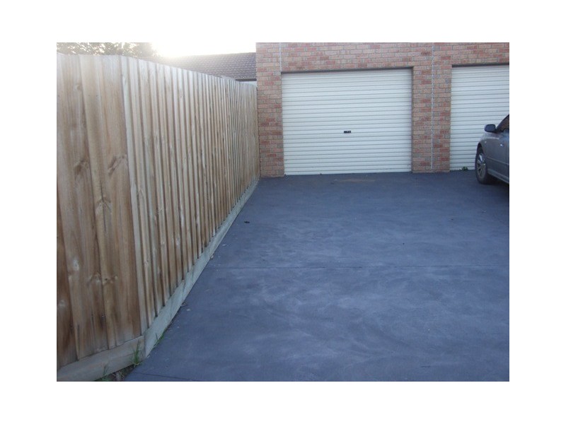 1/13 Honeyeater  Place, Carrum Downs VIC 3201
