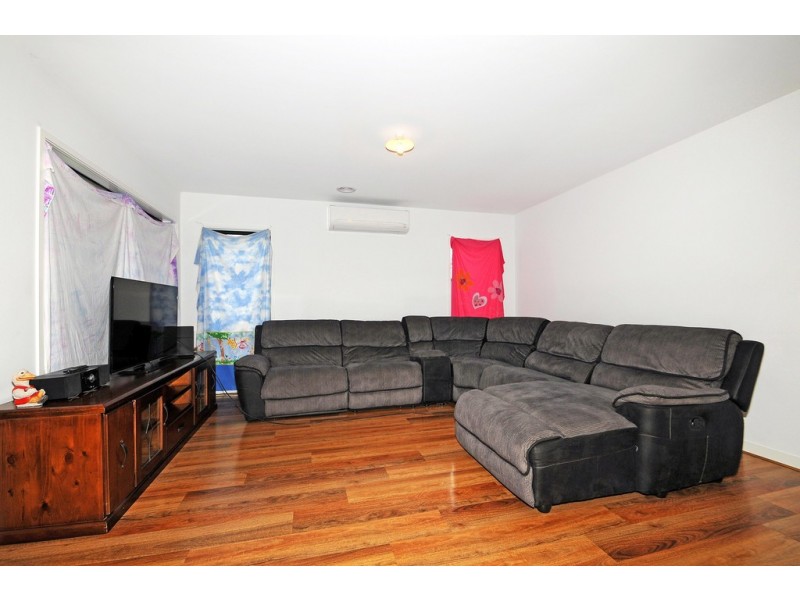 35 Olympus Crescent, Cranbourne West VIC 3977