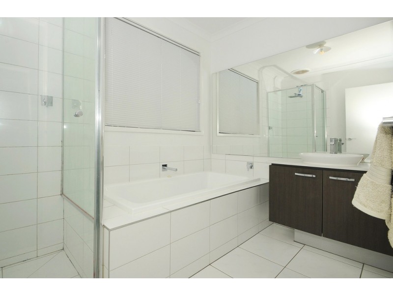 35 Olympus Crescent, Cranbourne West VIC 3977