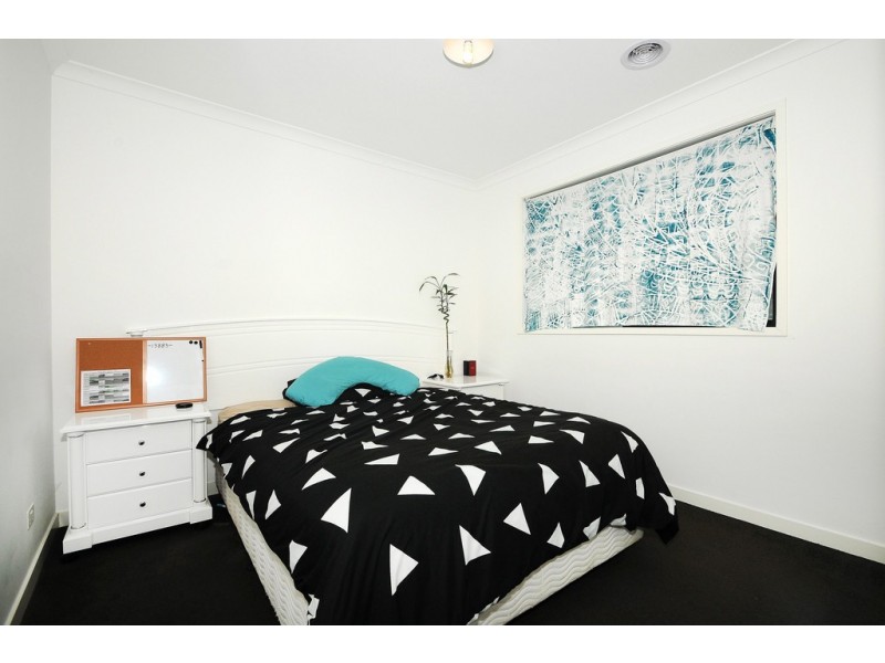 35 Olympus Crescent, Cranbourne West VIC 3977