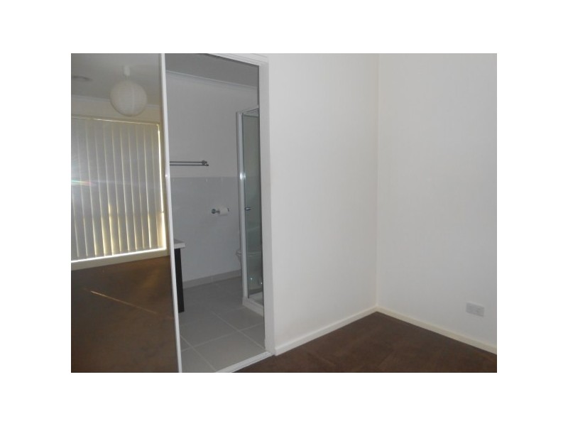 14 Willora Crescent, Cranbourne West VIC 3977