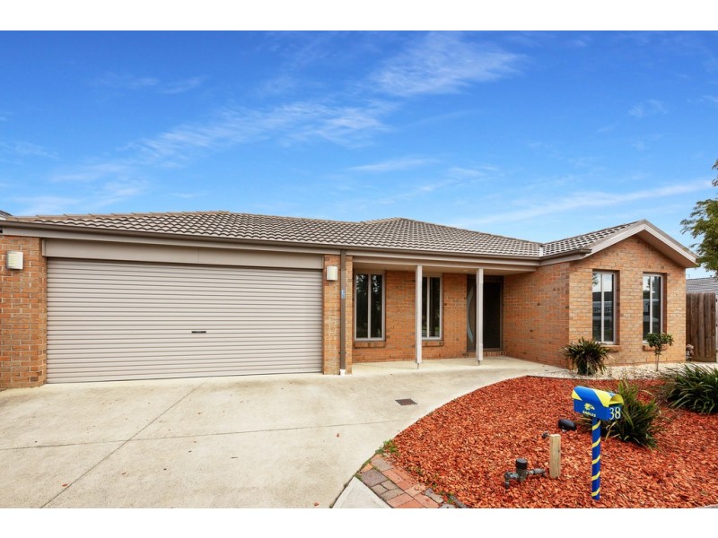 38 Myhaven Circuit, Carrum Downs VIC 3201