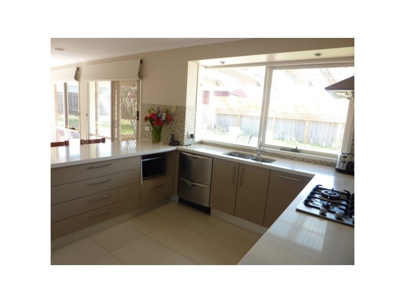 15 Heatherleigh Court, Carrum Downs VIC 3201