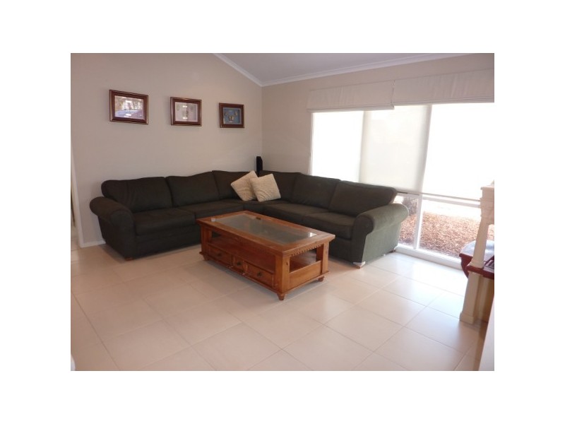 15 Heatherleigh Court, Carrum Downs VIC 3201