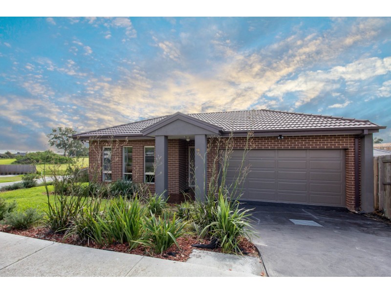 12 Gonis Crescent, Carrum Downs VIC 3201
