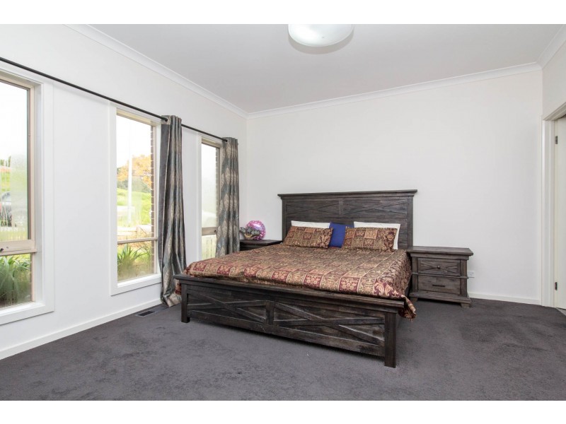 12 Gonis Crescent, Carrum Downs VIC 3201