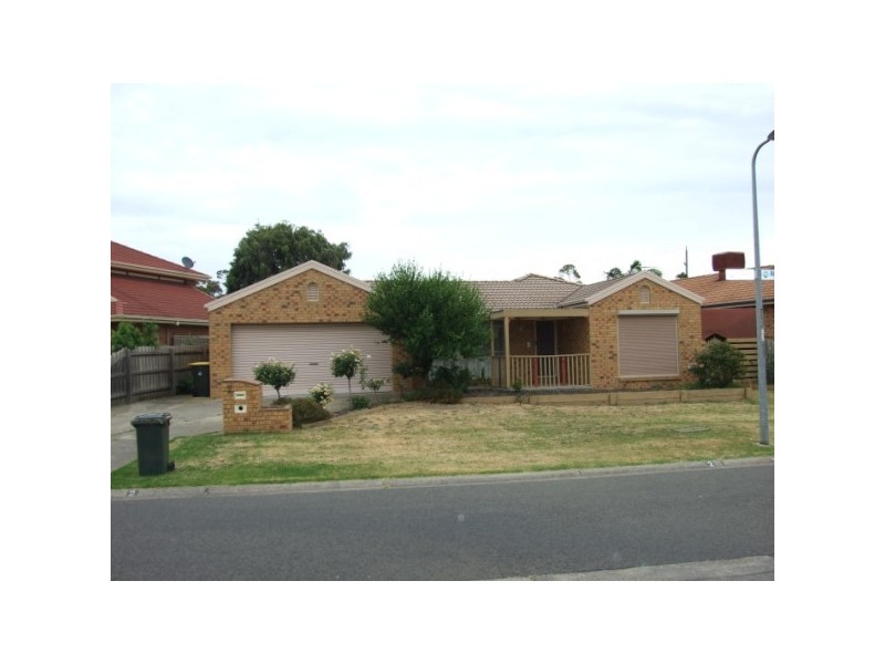 2 Dairy Place, Skye VIC 3977