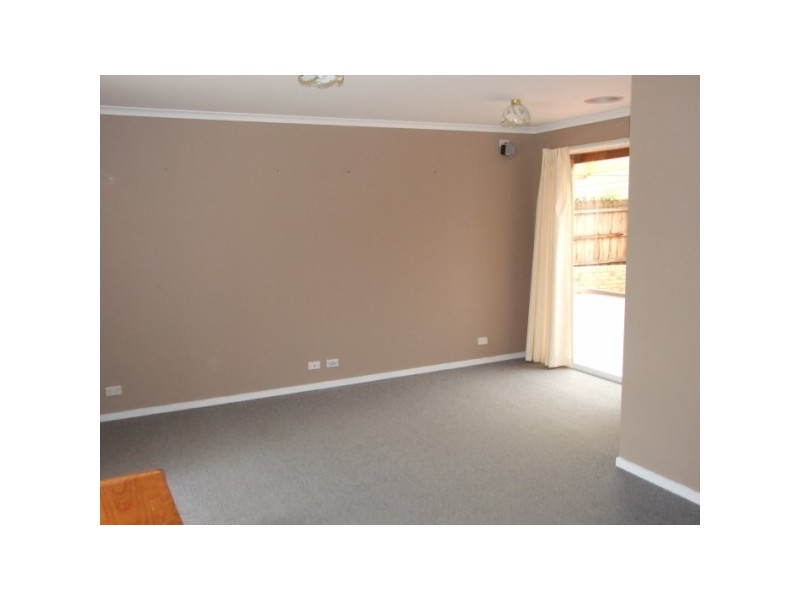 2 Dairy Place, Skye VIC 3977