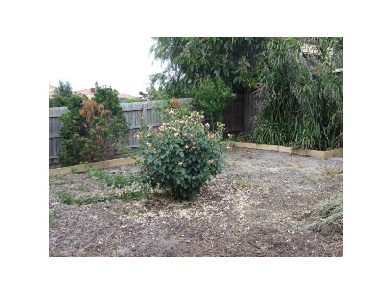 2 Dairy Place, Skye VIC 3977