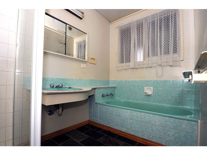 6 Adina Court, Frankston VIC 3199