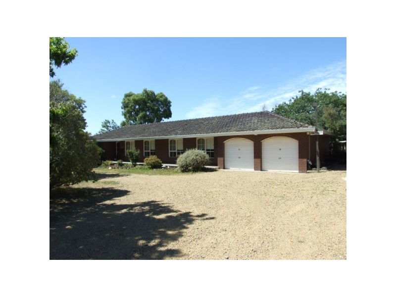 330 Hall Road, Skye VIC 3977