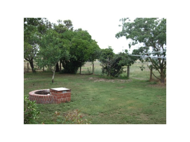 330 Hall Road, Skye VIC 3977