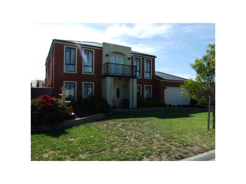 54 Delatite Way, Skye VIC 3977