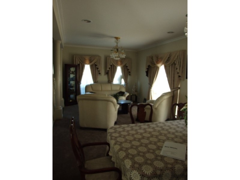 54 Delatite Way, Skye VIC 3977