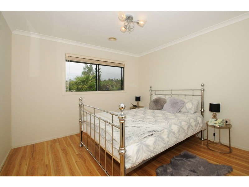 115 Sandhurst Boulevard, Sandhurst VIC 3977