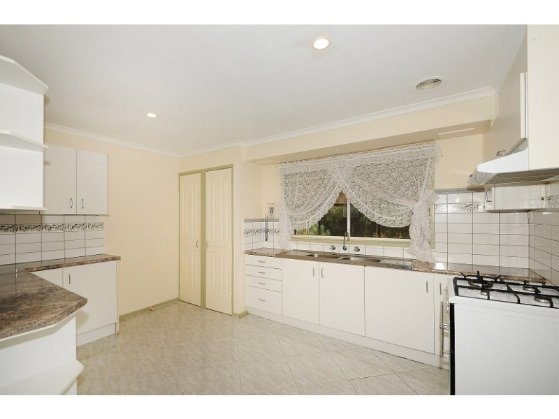 11 Myna Court, Carrum Downs VIC 3201