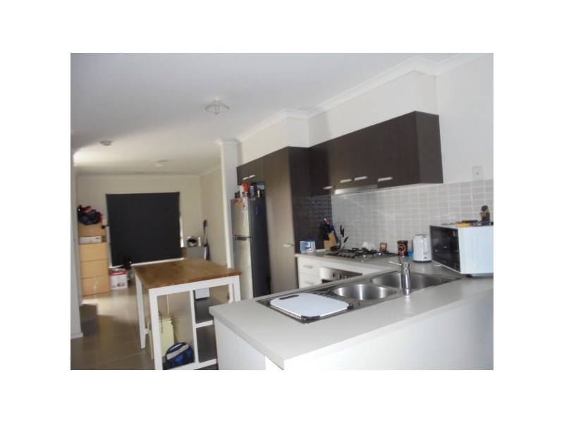 13/11 Brunnings Road, Carrum Downs VIC 3201