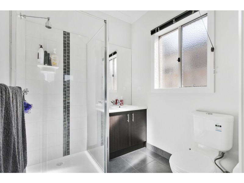 14 Cranbrook Circuit, Officer VIC 3809