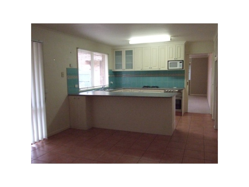 25 Pardalote Avenue, Carrum Downs VIC 3201