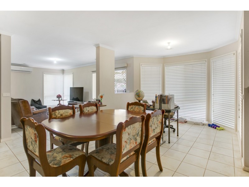 5 Delatite Way, Skye VIC 3977