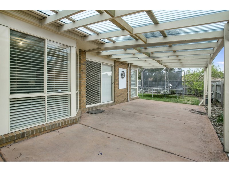 5 Delatite Way, Skye VIC 3977