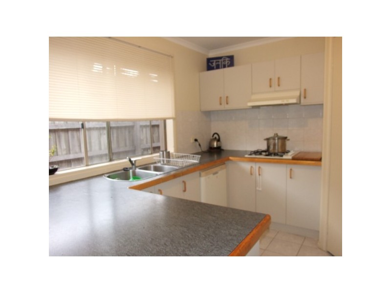 33 Oberon Drive, Carrum Downs VIC 3201