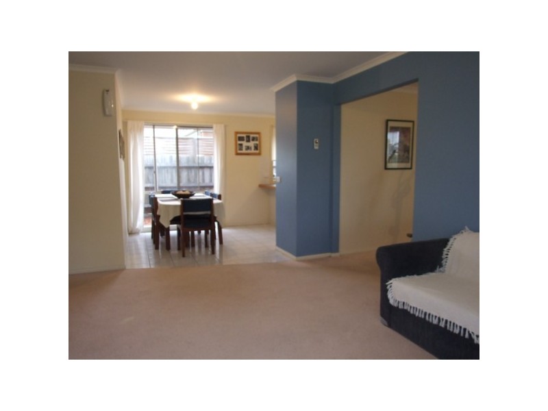 33 Oberon Drive, Carrum Downs VIC 3201