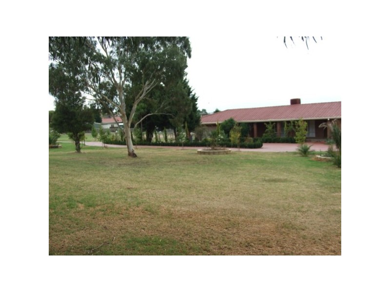 175 Pound Road, Hampton Park VIC 3976