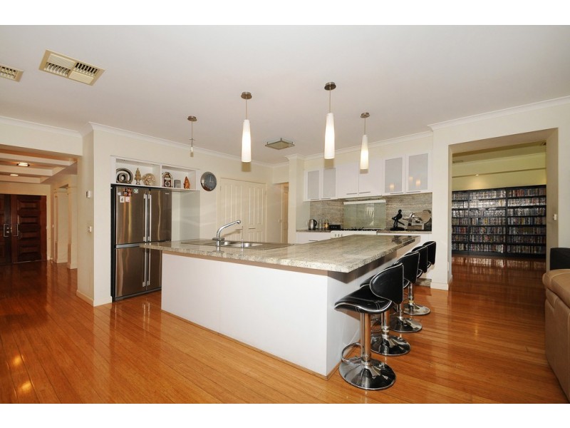 80 Broderick Rd, Carrum Downs VIC 3201