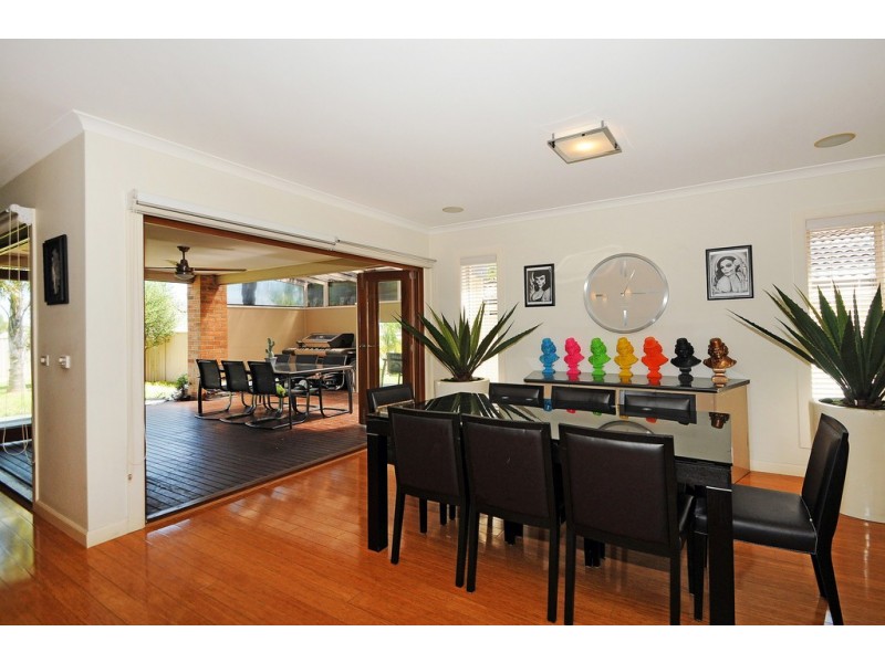 80 Broderick Rd, Carrum Downs VIC 3201