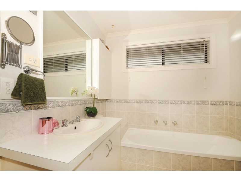 8 Spencer Drive, Carrum Downs VIC 3201