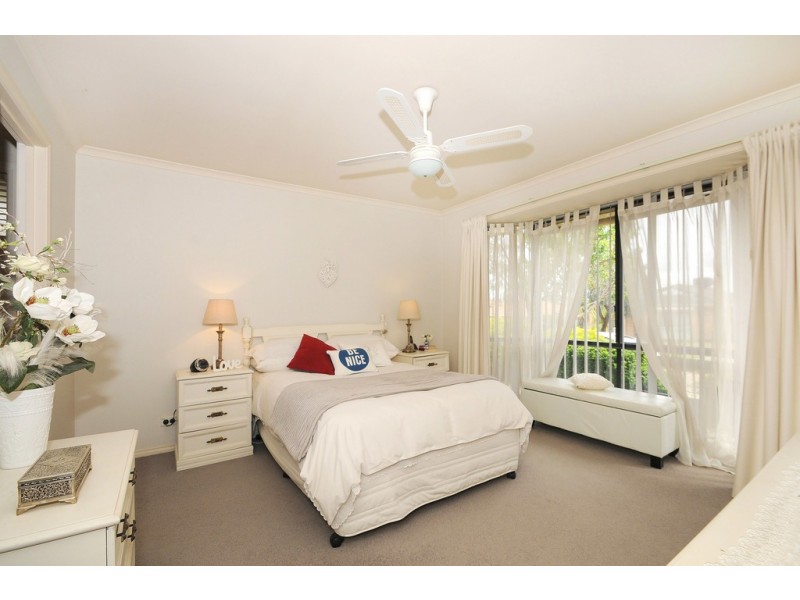 8 Spencer Drive, Carrum Downs VIC 3201