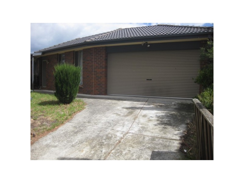 3 Carrington Crescent, Carrum Downs VIC 3201