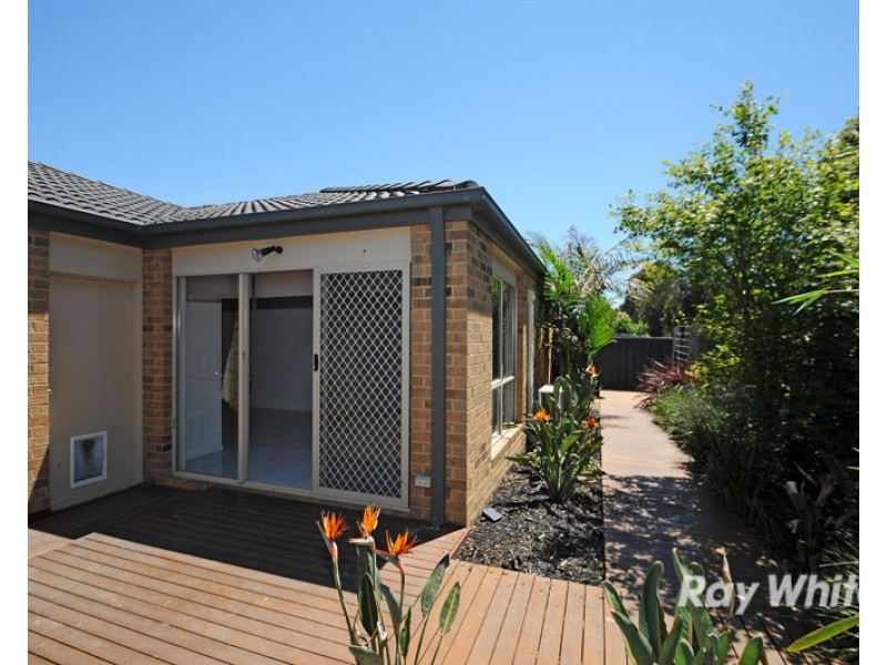5/54-58 Pommel St, Pakenham VIC 3810