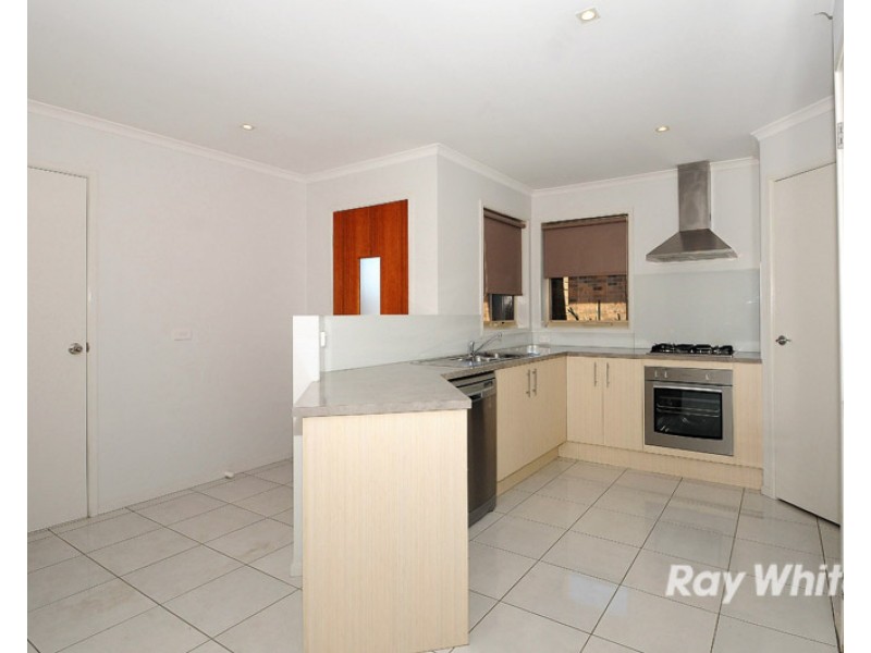 5/54-58 Pommel St, Pakenham VIC 3810