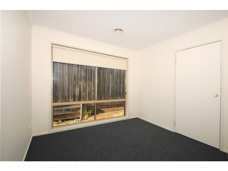 4 Windella Grove, Skye VIC 3977