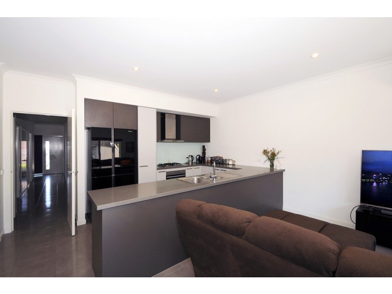 7/2 Sanoma Drive, Skye VIC 3977