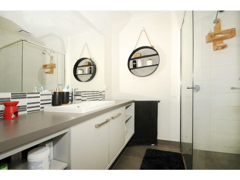 7/2 Sanoma Drive, Skye VIC 3977