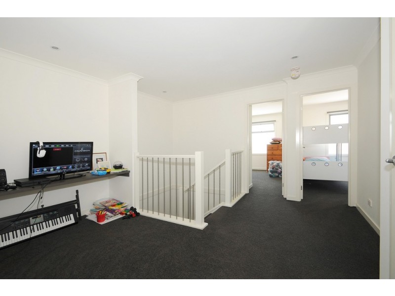 7/2 Sanoma Drive, Skye VIC 3977