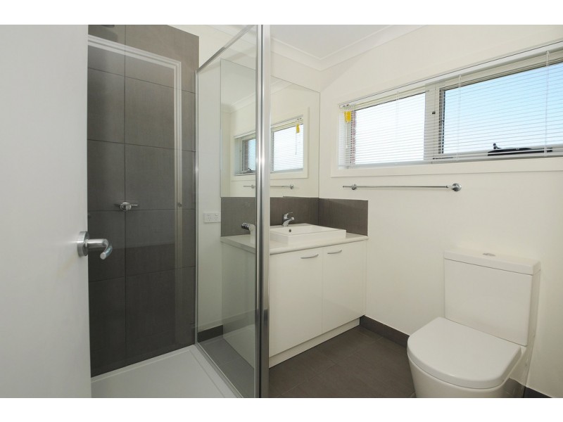 6 Sandstone Circuit, Carrum Downs VIC 3201