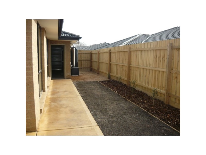 4/63 Clifton Grove, Carrum Downs VIC 3201