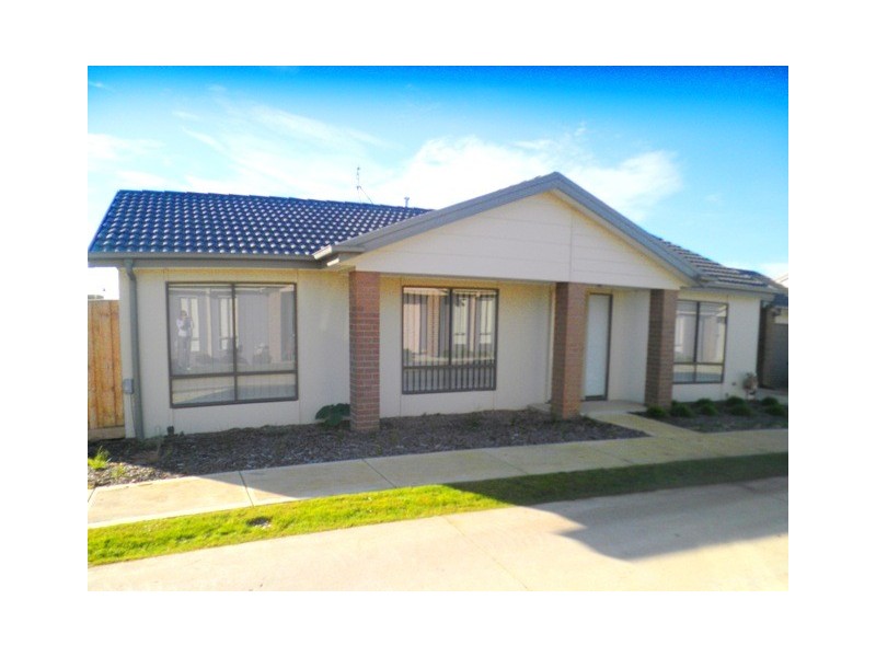 3/3 Elisa Place, Hastings VIC 3915