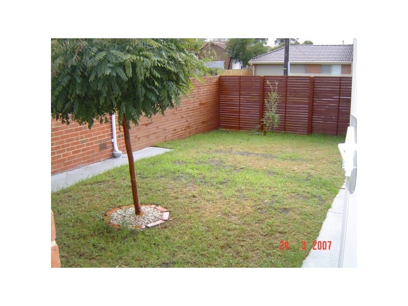 4/2  Levuka Street, Seaford VIC 3198