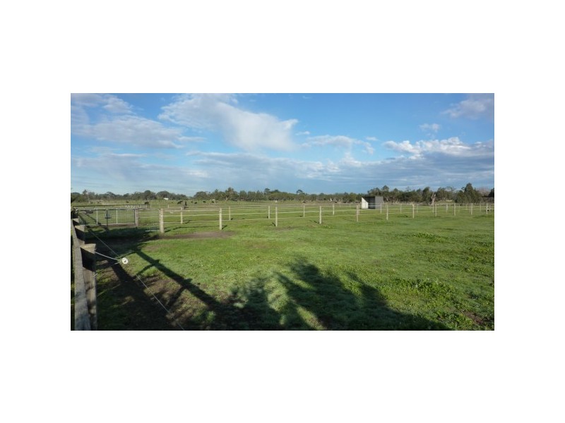 950 Robinsons Road, Pearcedale VIC 3912