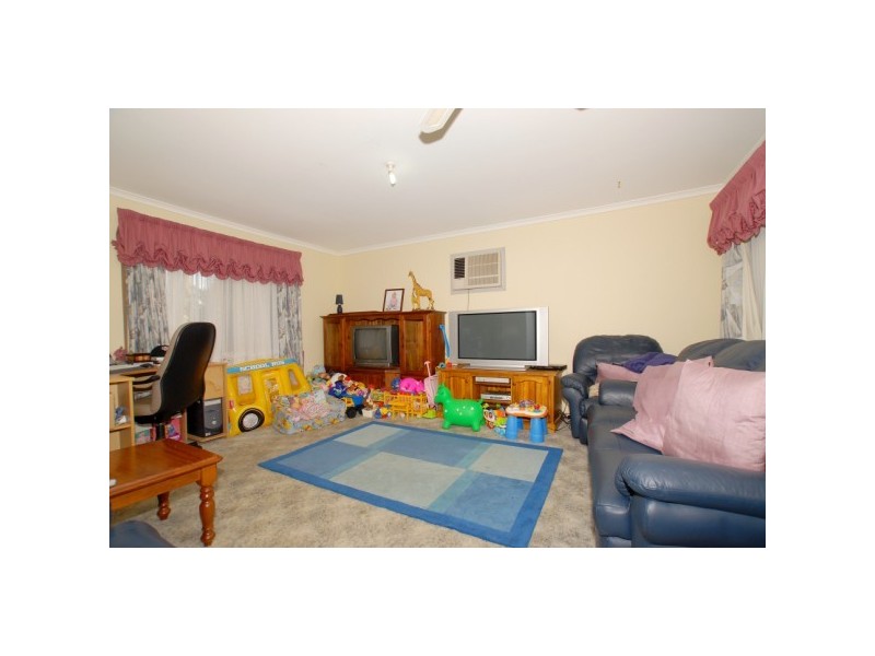 73 Jacana Drive, Carrum Downs VIC 3201